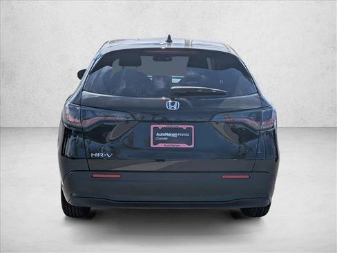New 2026 Honda HR-V LX image 8