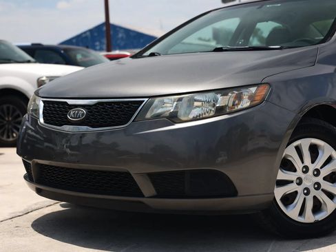 Used 2013 Kia Forte EX FWD image 25