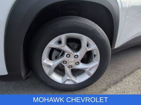 Used 2024 Chevrolet Trax LS w/ LS Convenience Package FWD image 32