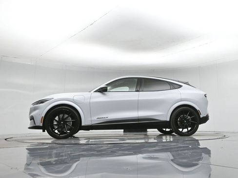Used 2021 Ford Mustang Mach-E Premium image 52