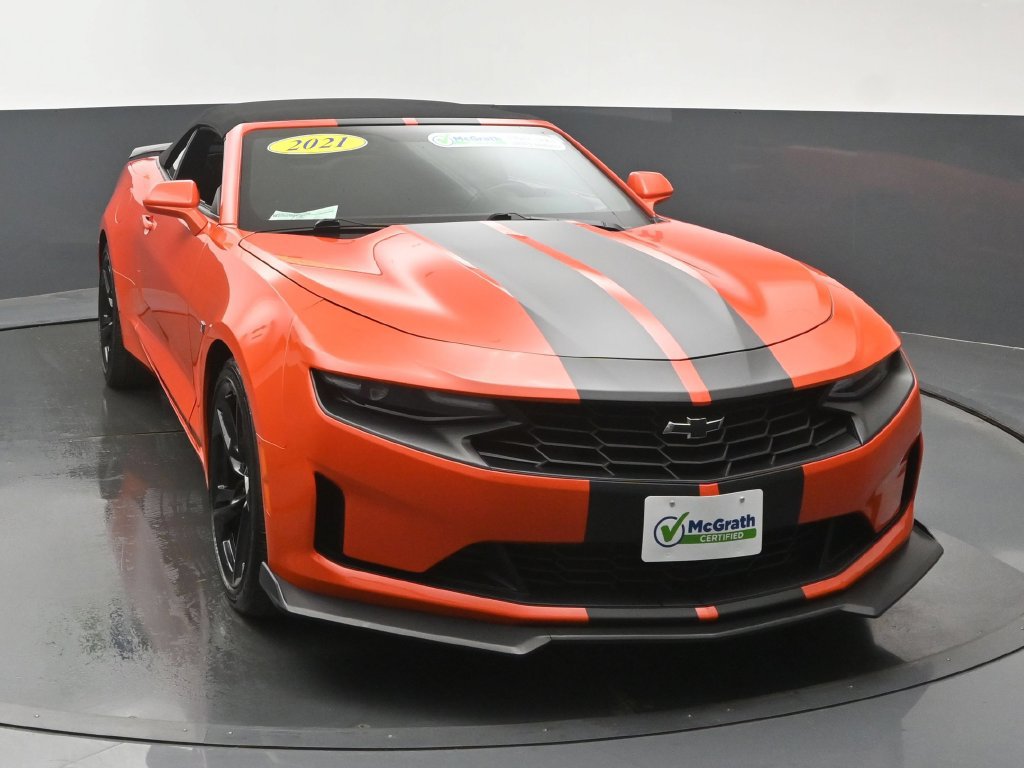 Used 2021 Chevrolet Camaro LT RWD image 5