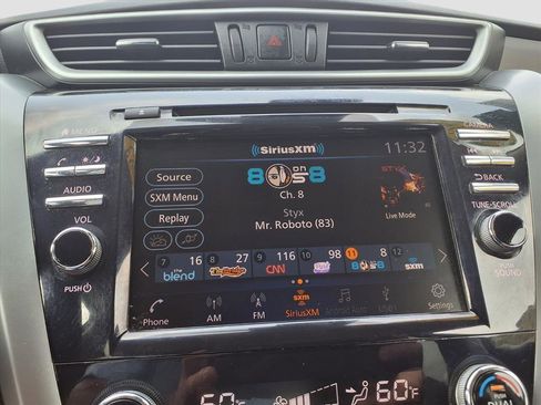 Used 2023 Nissan Murano SV image 18