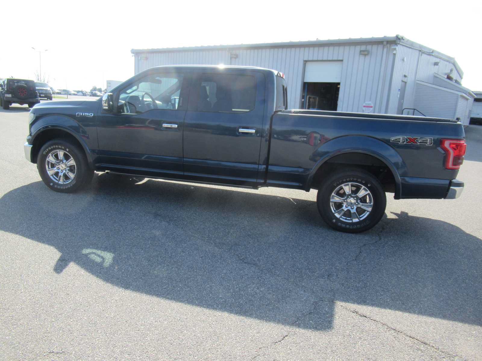 Used 2016 Ford F150 Lariat w/ Equipment Group 502A Luxury AWD/4WD image 8
