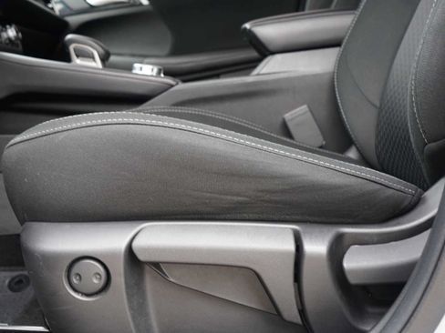 Used 2022 Mitsubishi Outlander ES FWD image 18