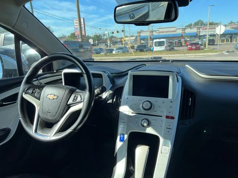 Used 2013 Chevrolet Volt Premium w/ Premium Trim Package image 12