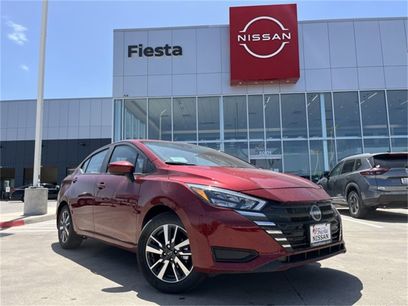 New 2025 Nissan Versa SV w/ Trunk Package