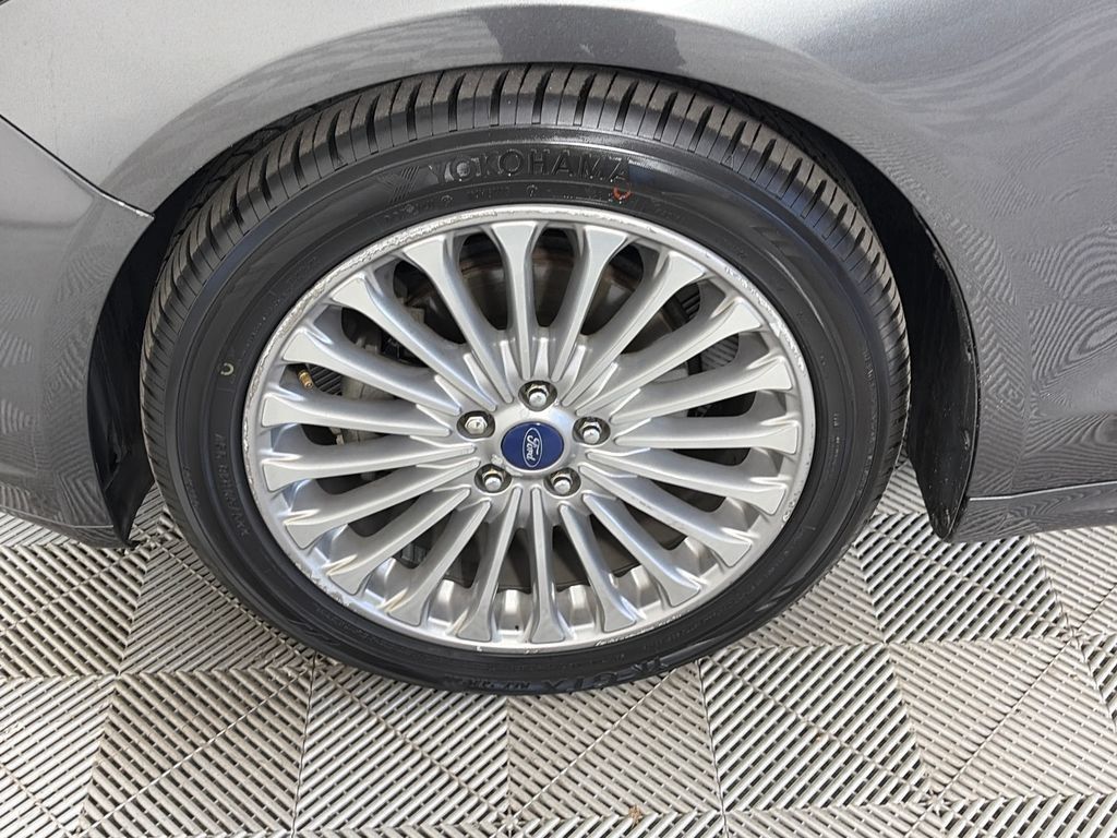 Used 2015 Ford Fusion Titanium AWD/4WD image 8