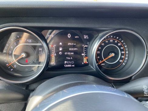 Used 2019 Jeep Wrangler Unlimited Sahara w/ Advanced Safety Group image 13