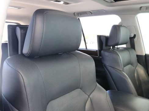 Used 2017 Lexus LX 570 4WD w/ Luxury Package image 49