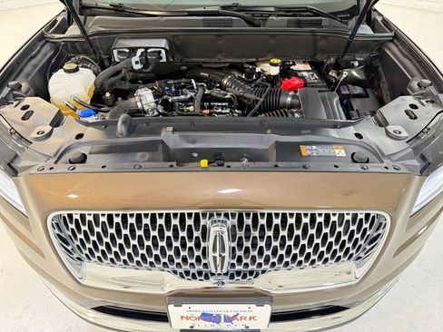 Used 2022 Lincoln Nautilus Reserve w/ Equipment Group 201A image 31