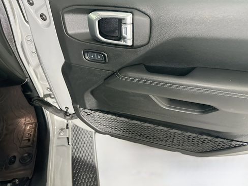 Used 2023 Jeep Wrangler Sahara w/ Cold Weather Group image 30