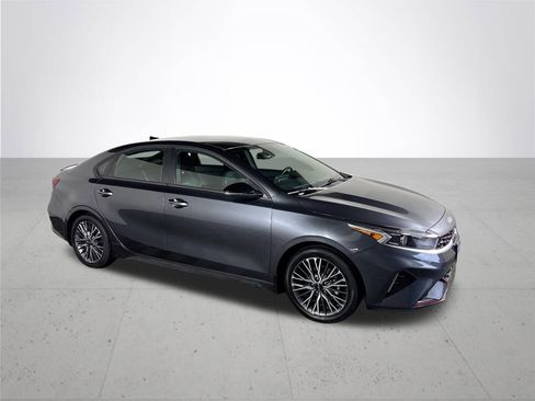 Certified 2024 Kia Forte GT-Line image 4