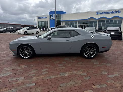 Used 2022 Dodge Challenger GT RWD image 33