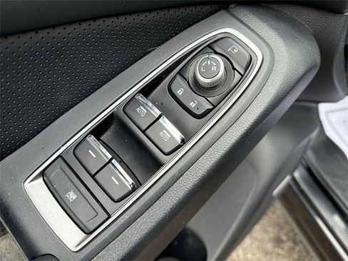 Used 2023 Subaru Ascent Touring image 13