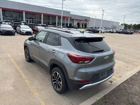 Used 2025 Chevrolet TrailBlazer LT image 6