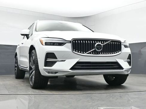 Used 2023 Volvo XC60 B5 Ultimate image 36
