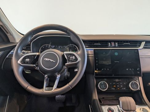 Used 2023 Jaguar F-PACE S image 16