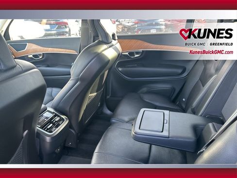 Used 2024 Volvo XC90 B5 Plus image 30