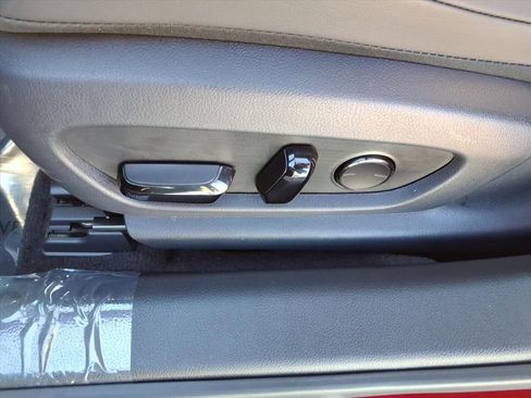 New 2025 Lexus ES 350 w/ Premium Package image 12