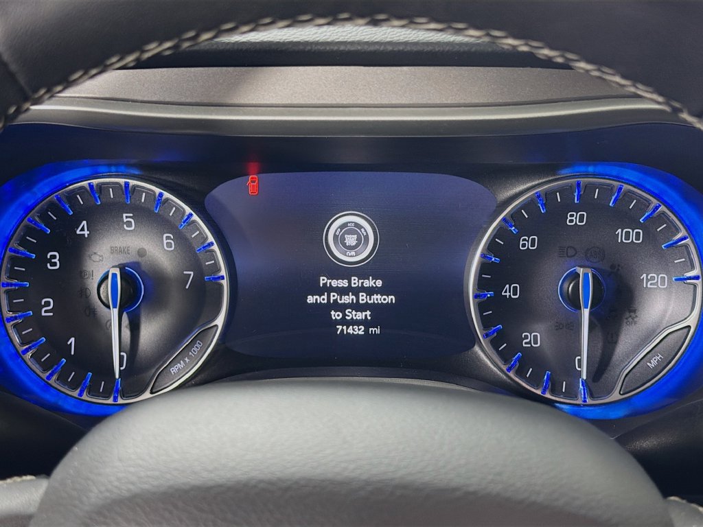 Used 2022 Chrysler Pacifica Touring-L FWD image 14