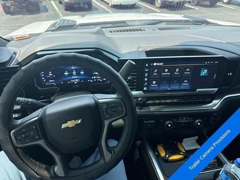 Used 2025 Chevrolet Silverado 3500 High Country w/ Technology Package AWD/4WD image 23
