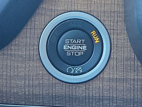 Used 2022 RAM 2500 Limited image 21