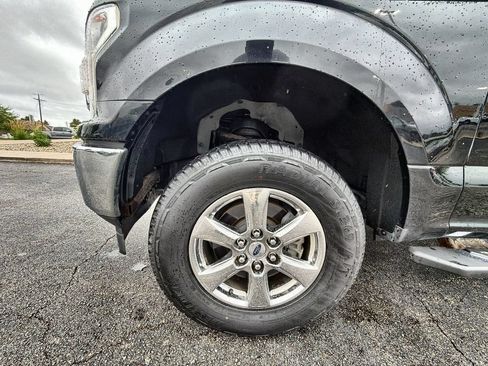 Used 2018 Ford F150 XLT w/ Equipment Group 302A Luxury AWD/4WD image 17