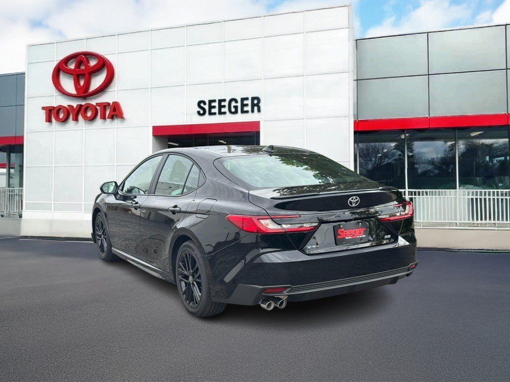 Used 2026 Toyota Camry SE w/ Multimedia Upgrade Package FWD image 9