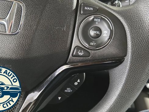 Used 2019 Honda HR-V EX image 14