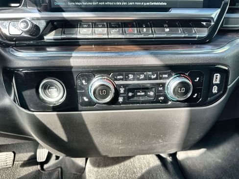 Certified 2024 GMC Sierra 1500 SLT image 34