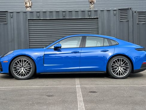 New 2026 Porsche Panamera 4 AWD/4WD image 2