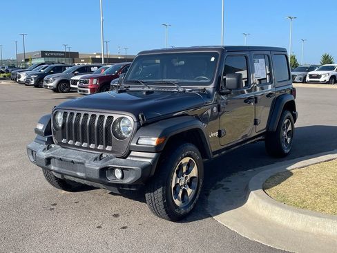Used 2021 Jeep Wrangler Unlimited Sport AWD/4WD image 3