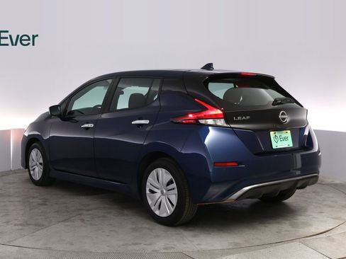 Used 2025 Nissan Leaf S FWD image 17