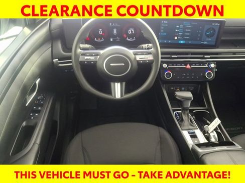 Certified 2025 Hyundai Tucson SEL image 12