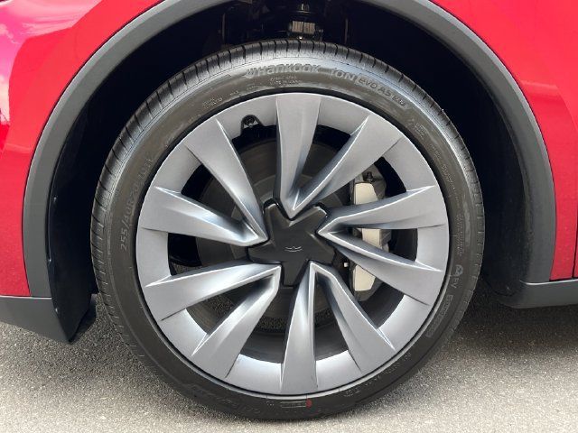 Used 2026 Tesla Model Y Long Range AWD/4WD image 9