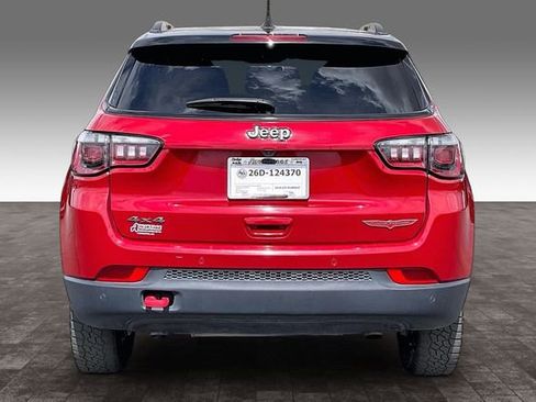 Used 2025 Jeep Compass Trailhawk AWD/4WD image 4