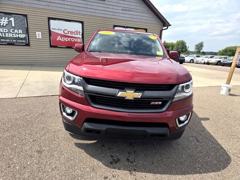 Used 2017 Chevrolet Colorado Z71 image 2