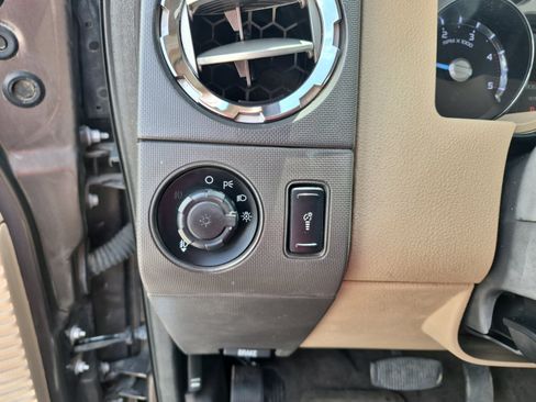 Used 2015 Ford F250 XLT w/ XLT Premium Package AWD/4WD image 22