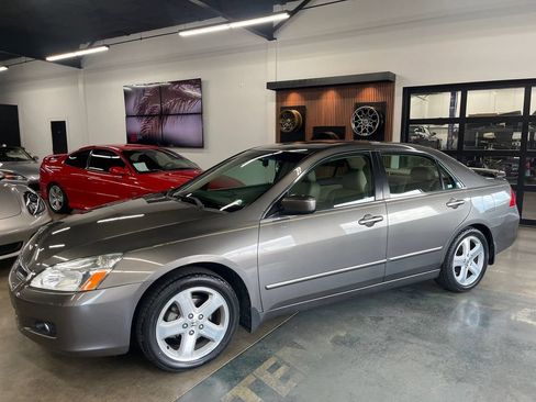 Used 2006 Honda Accord EX-L image 4
