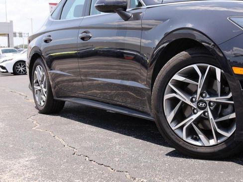 Used 2023 Hyundai Sonata SEL FWD image 3