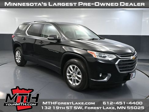 Used 2021 Chevrolet Traverse LT AWD/4WD image 1