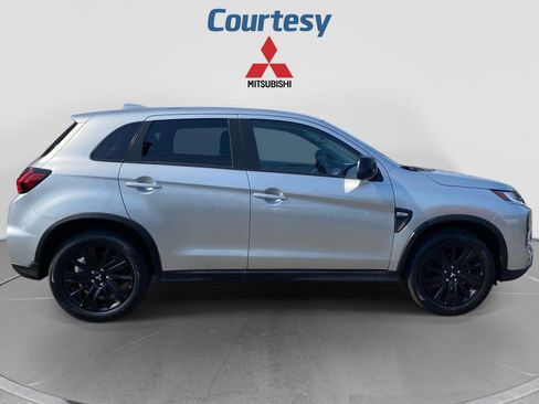 Used 2026 Mitsubishi Outlander Sport LE AWD/4WD image 9