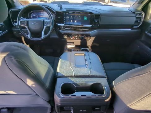 Used 2022 Chevrolet Silverado 1500 LT Trail Boss image 16