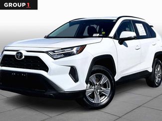 Used 2024 Toyota RAV4 XLE video 1