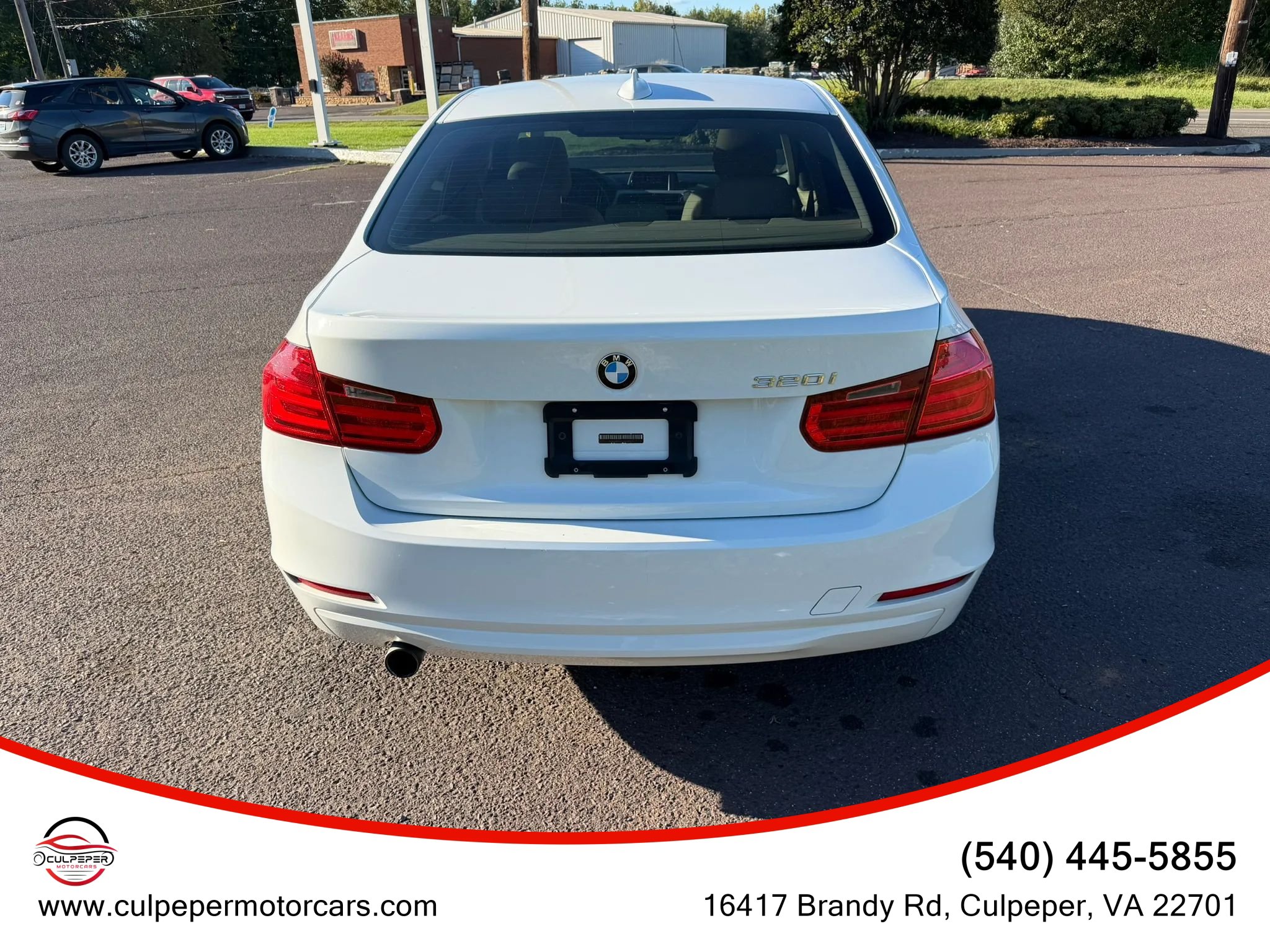 Used 2014 BMW 320i Sedan RWD image 4