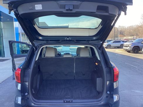 Used 2019 Ford Escape Titanium image 21