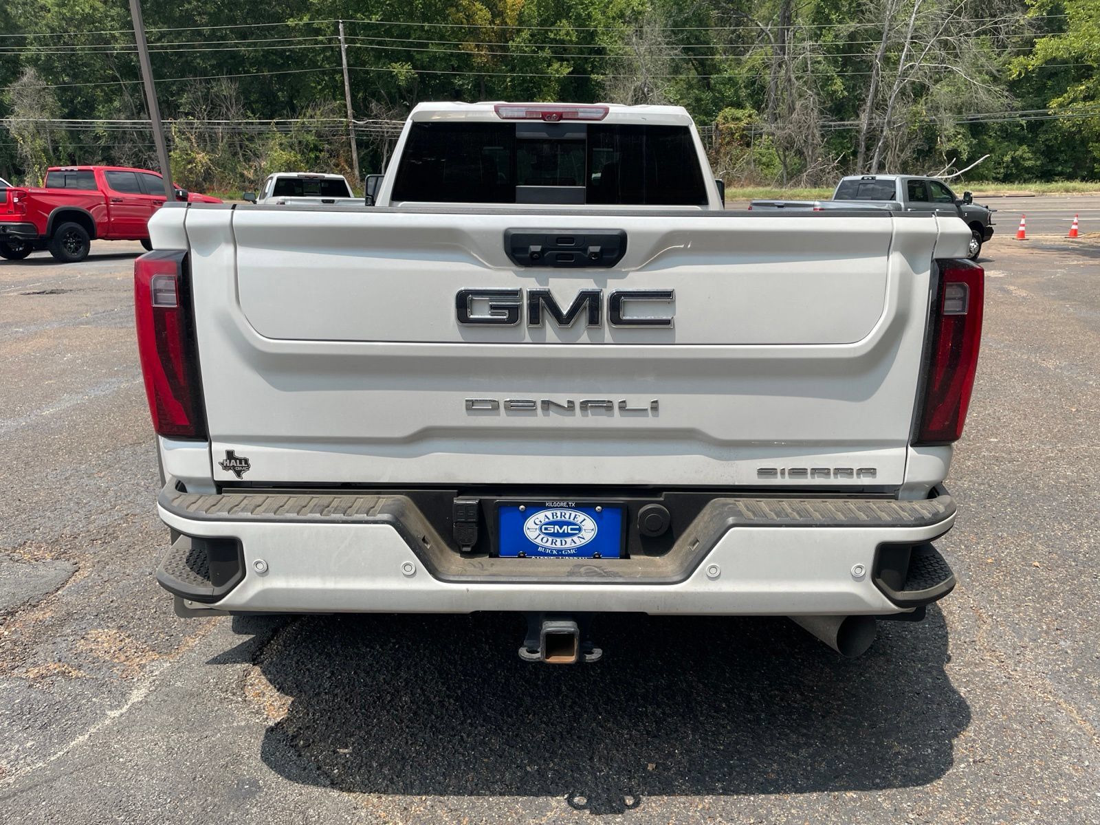 Used 2025 GMC Sierra 3500 Denali Ultimate AWD/4WD image 5