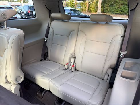 Used 2018 GMC Acadia Denali w/ Technology Package FWD image 25