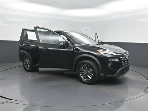 Used 2026 Nissan Rogue SV AWD/4WD image 32