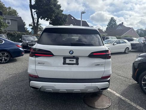 Used 2024 BMW X5 xDrive40i w/ Parking Assistance Package AWD/4WD image 7